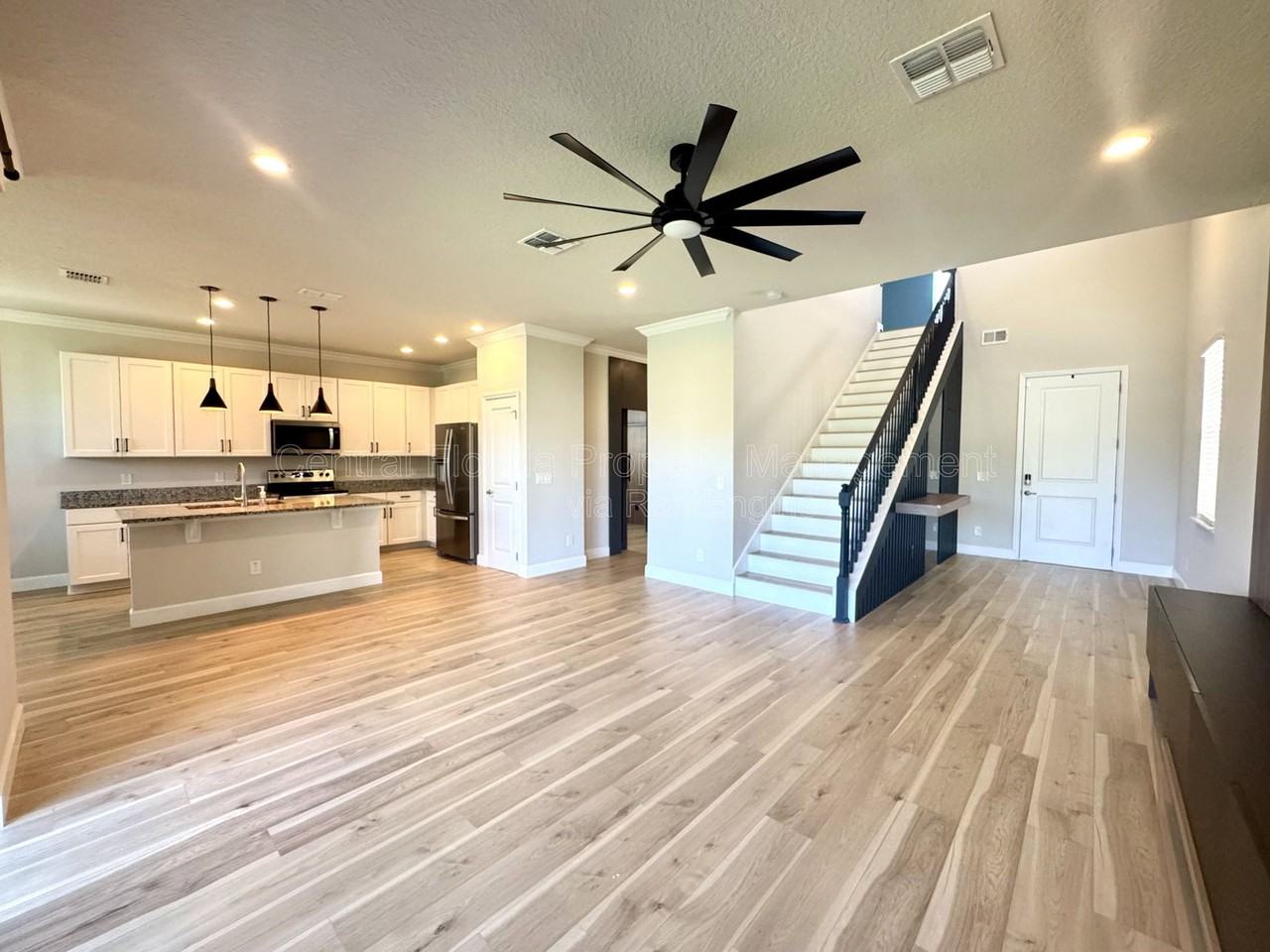 3615 Voyager Ln - Photo 5 of 46