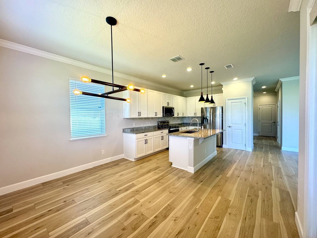 3615 Voyager Ln - Photo 6 of 46