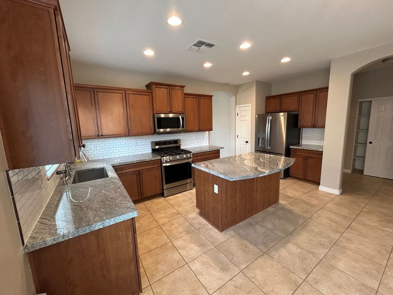 14527 W Gelding Dr - Photo 4 of 27