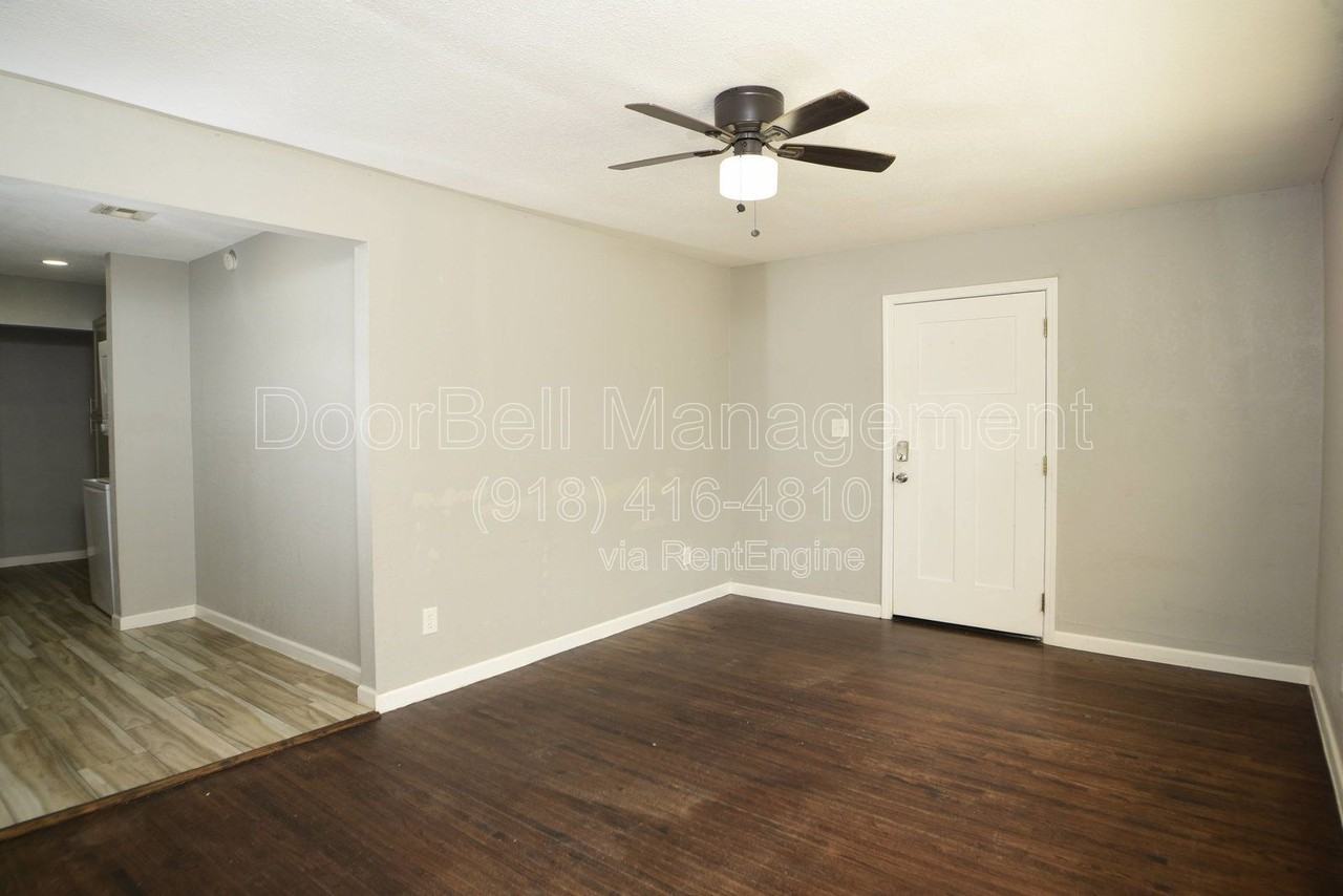 613 E Xyler St - Photo 4 of 12