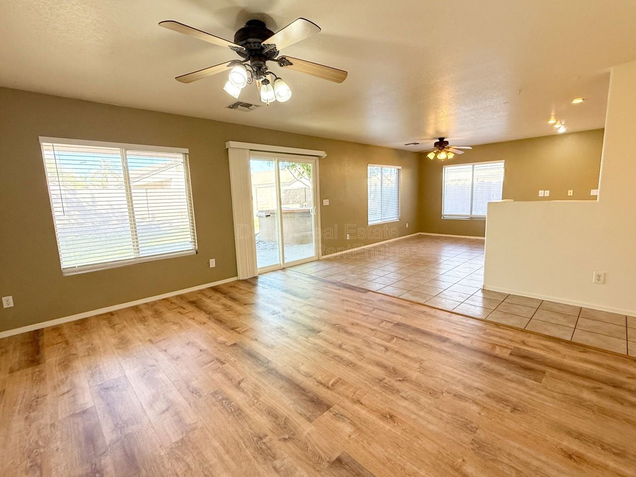 10306 E Delta Ave - Photo 6 of 31