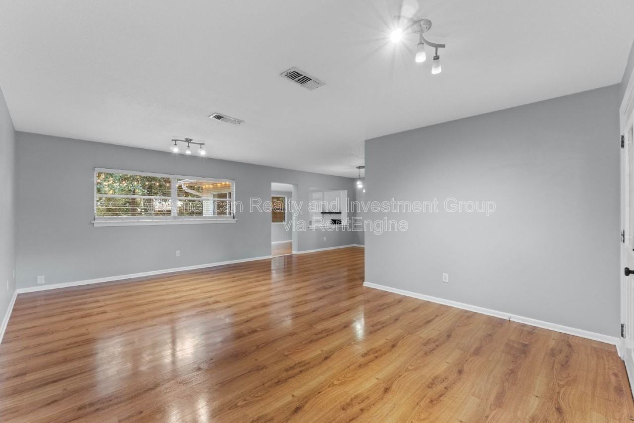 26 Anastasia Dr Se - Photo 6 of 19