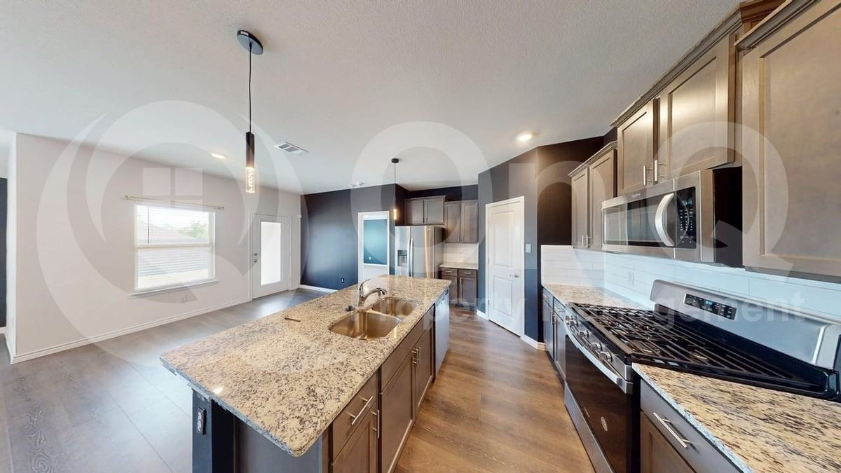 405 Rawhide Way - Photo 5 of 23