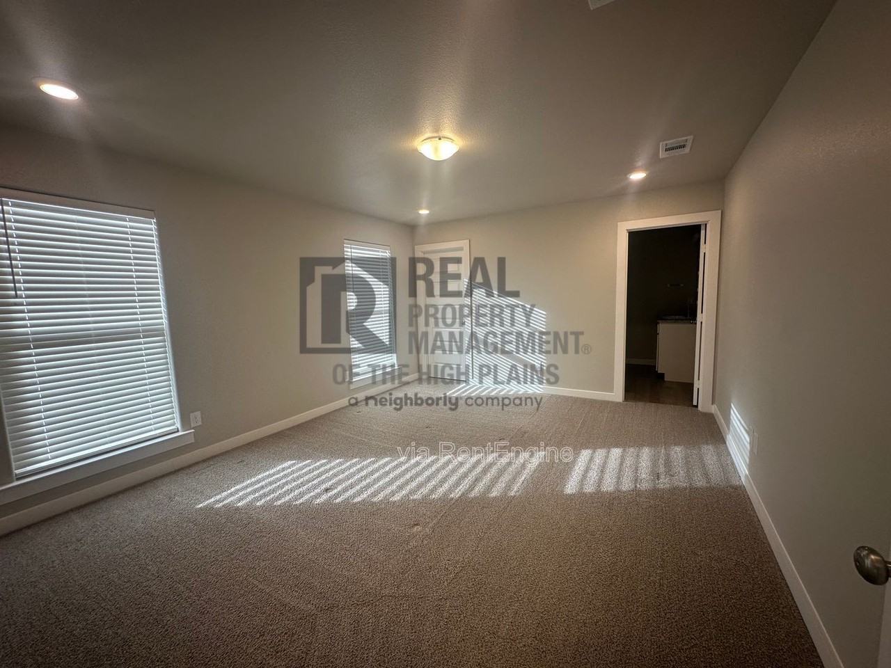 1603 Morningside Ave - Photo 3 of 15