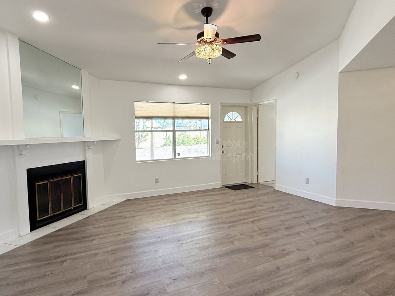 4536 E Cheyenne Dr - Photo 3 of 25