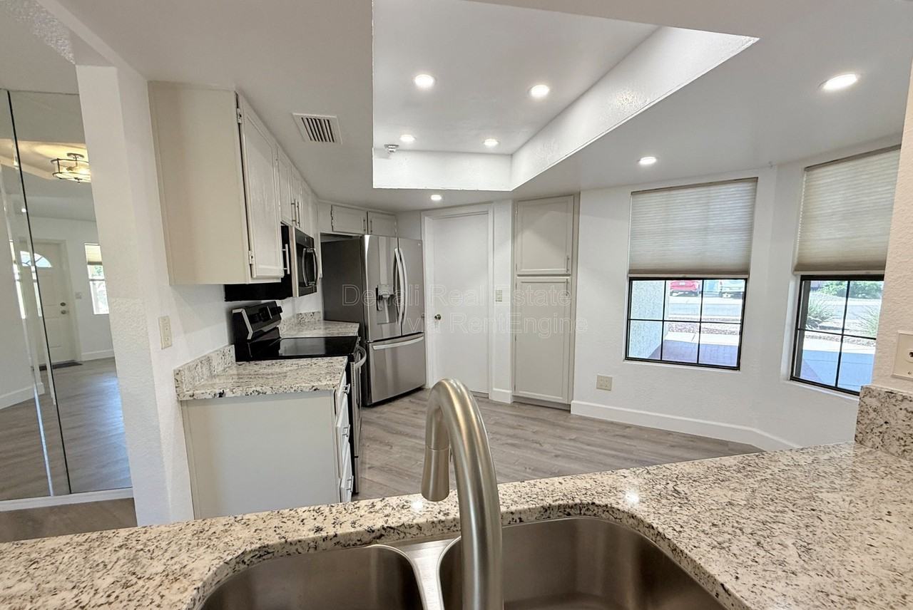 4536 E Cheyenne Dr - Photo 6 of 25