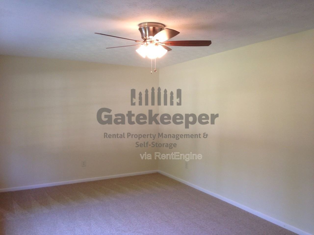 695 Georgia Ave - Photo 2 of 20