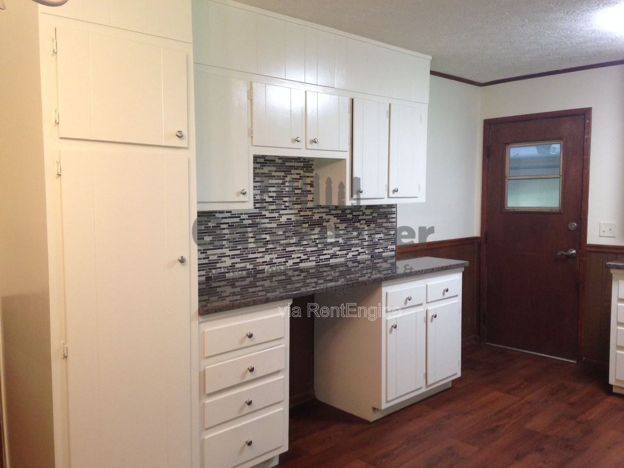 695 Georgia Ave - Photo 3 of 20