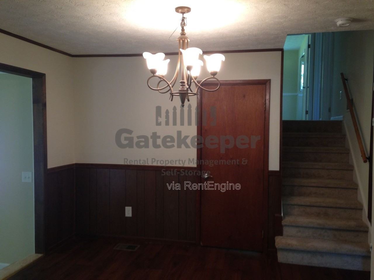 695 Georgia Ave - Photo 5 of 20