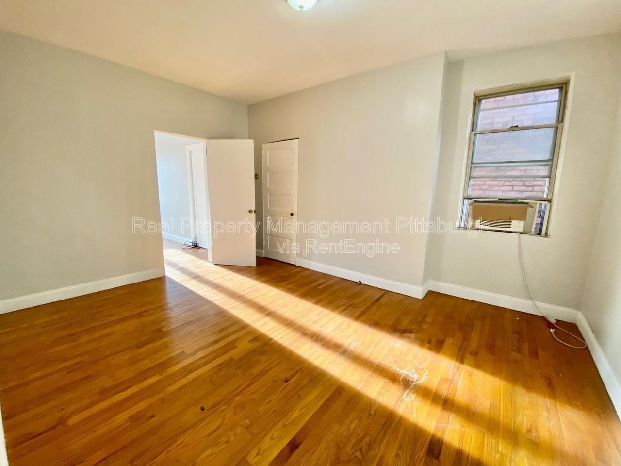 825 Collins Ave #2 - Photo 7 of 14