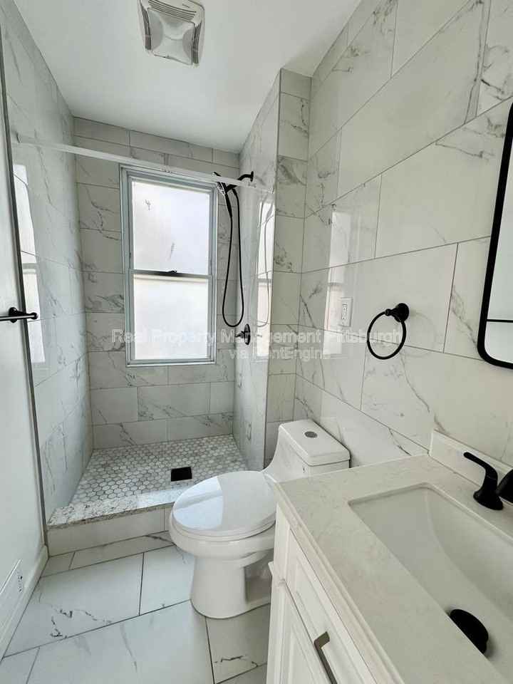 1611 Westmont Ave #2 - Photo 7 of 8