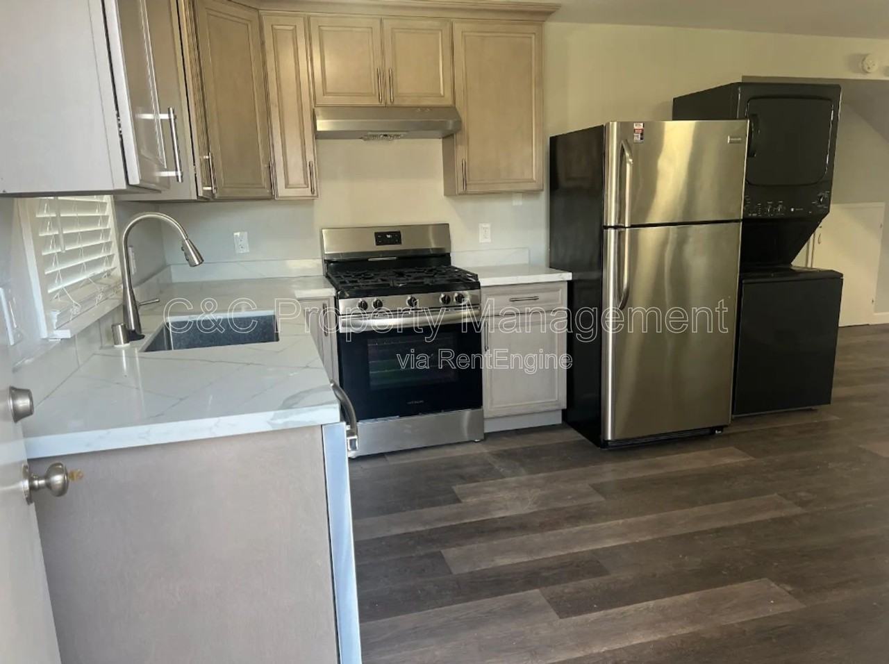 1140 West St - Photo 3 of 9