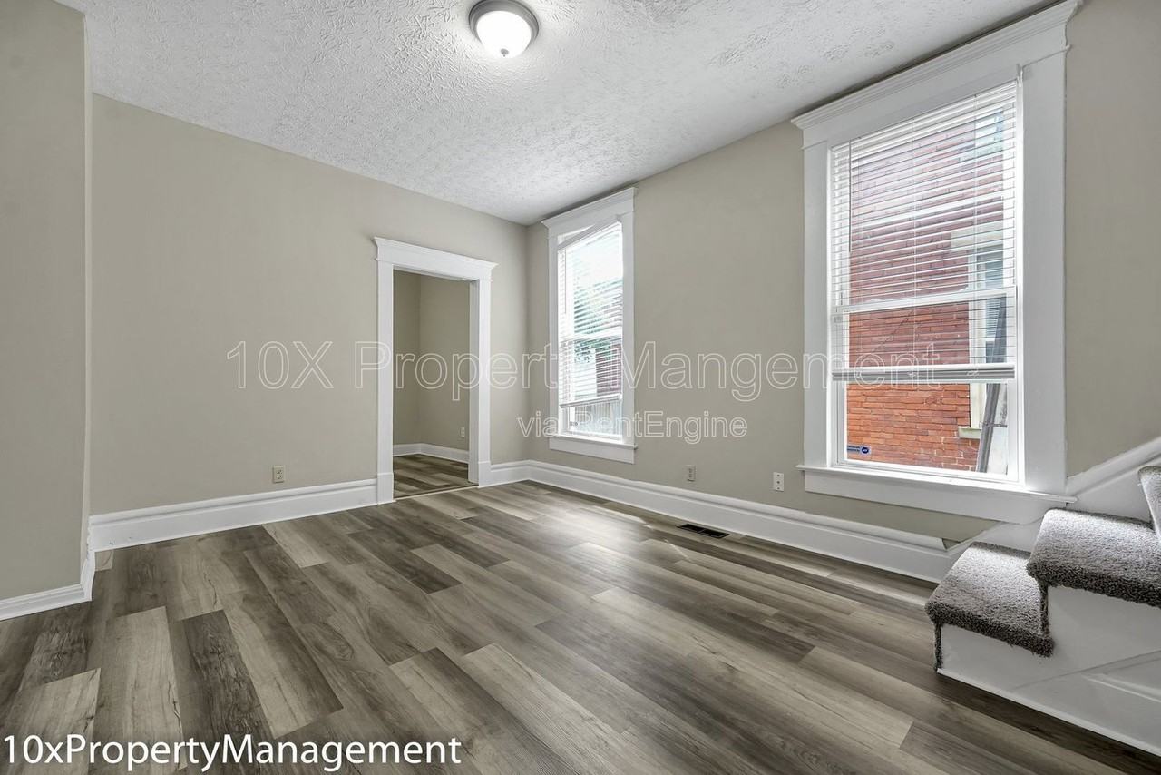 1127 Mcallister Ave - Photo 5 of 20