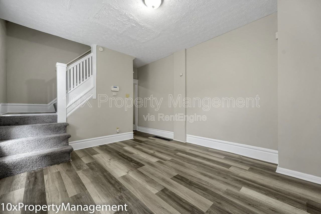 1127 Mcallister Ave - Photo 6 of 20