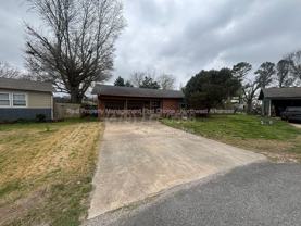 717 Nw 6th St - Photo 1 of 1