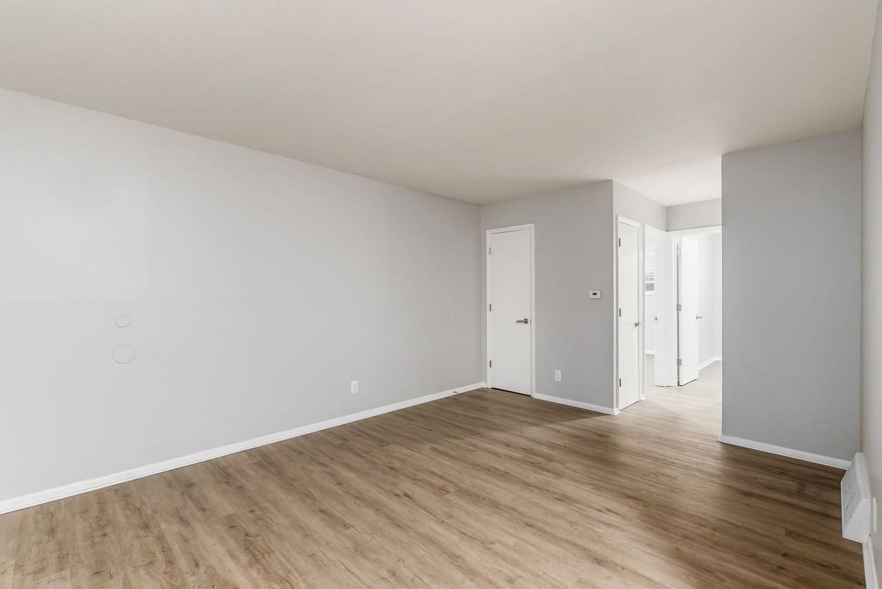 558 Riverview Dr #C - Photo 2 of 15