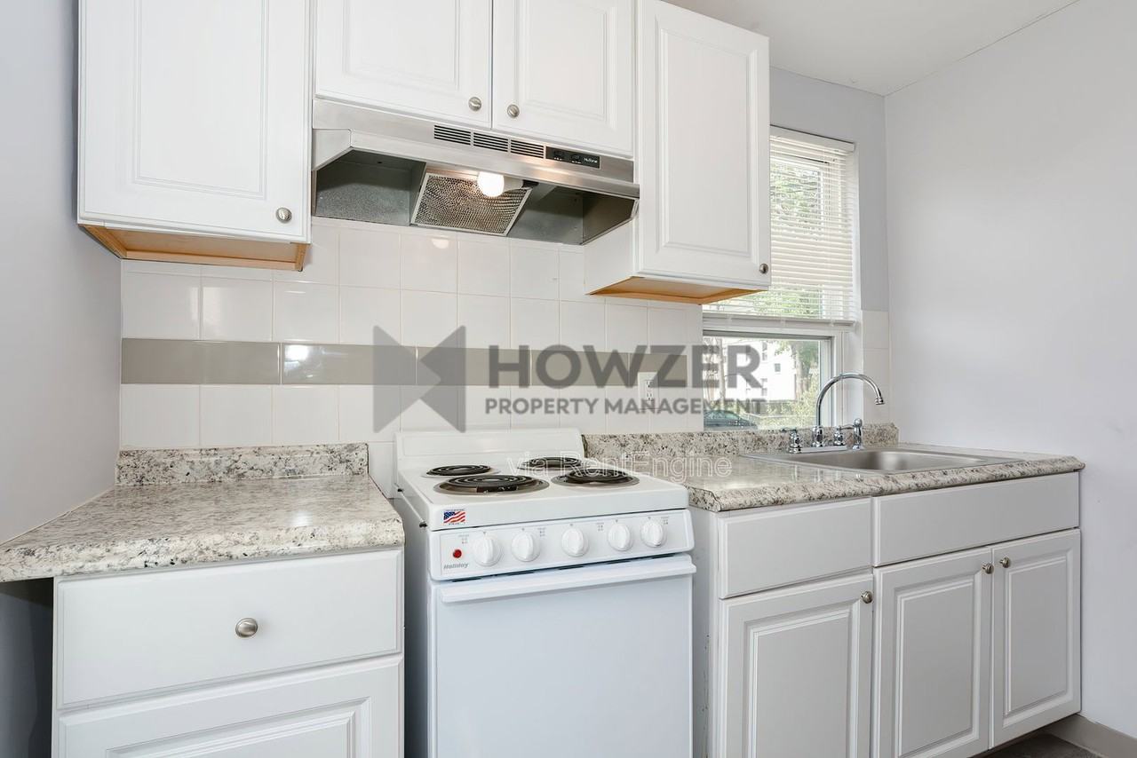 121 -127 Park Street #127 - Photo 2 of 28