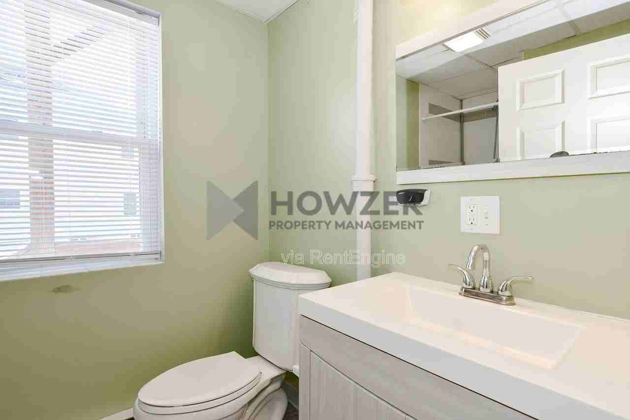 121 -127 Park Street #127 - Photo 4 of 28