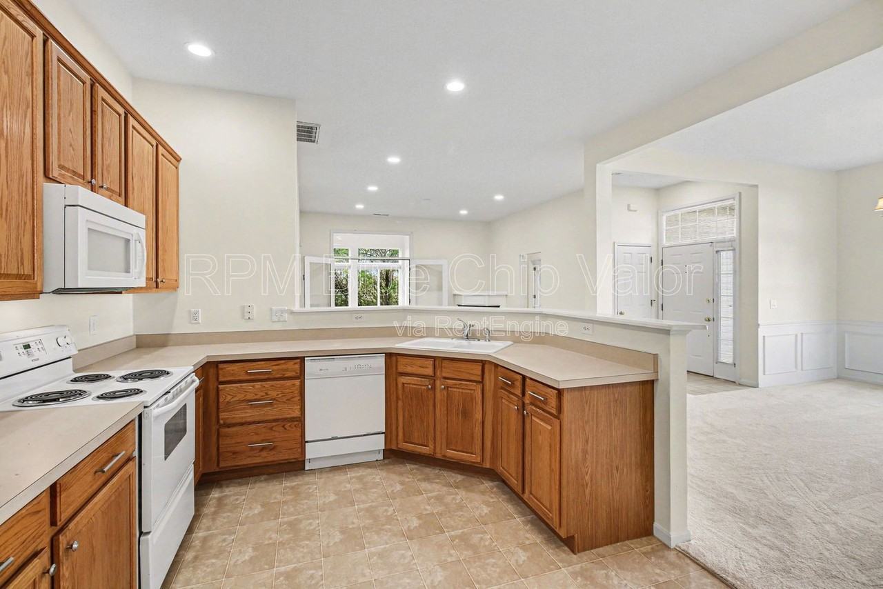 3795 Brantford Way - Photo 7 of 31