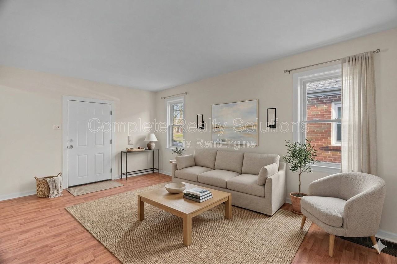 1258 Grant Dr - Photo 5 of 32