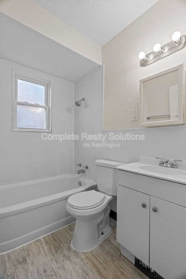 1258 Grant Dr - Photo 6 of 32