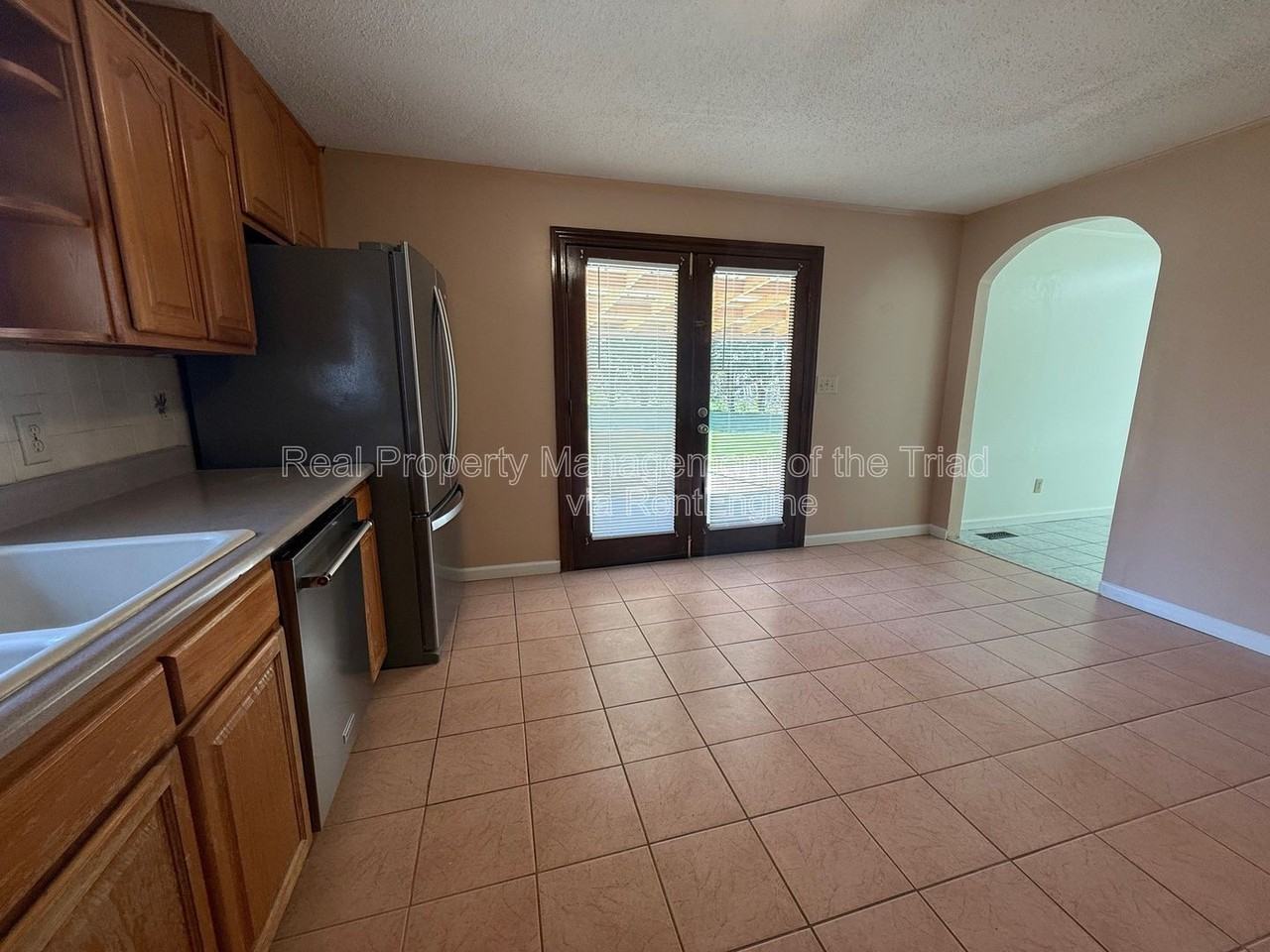 4908 Robert Andrew Rd - Photo 6 of 24