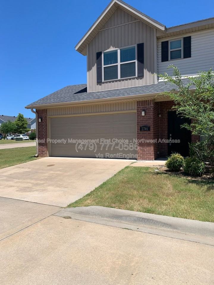 2748 W Kilimanjaro Way - Photo 2 of 2