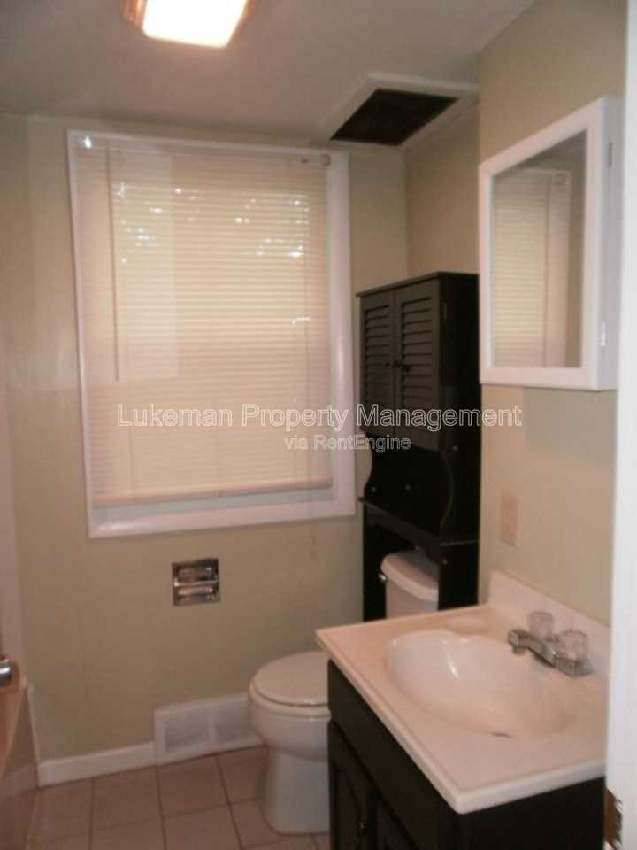 3013 Portage St #1 - Photo 5 of 7