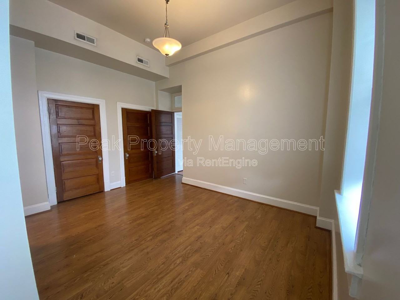 244 N Sycamore St #7 - Photo 6 of 14