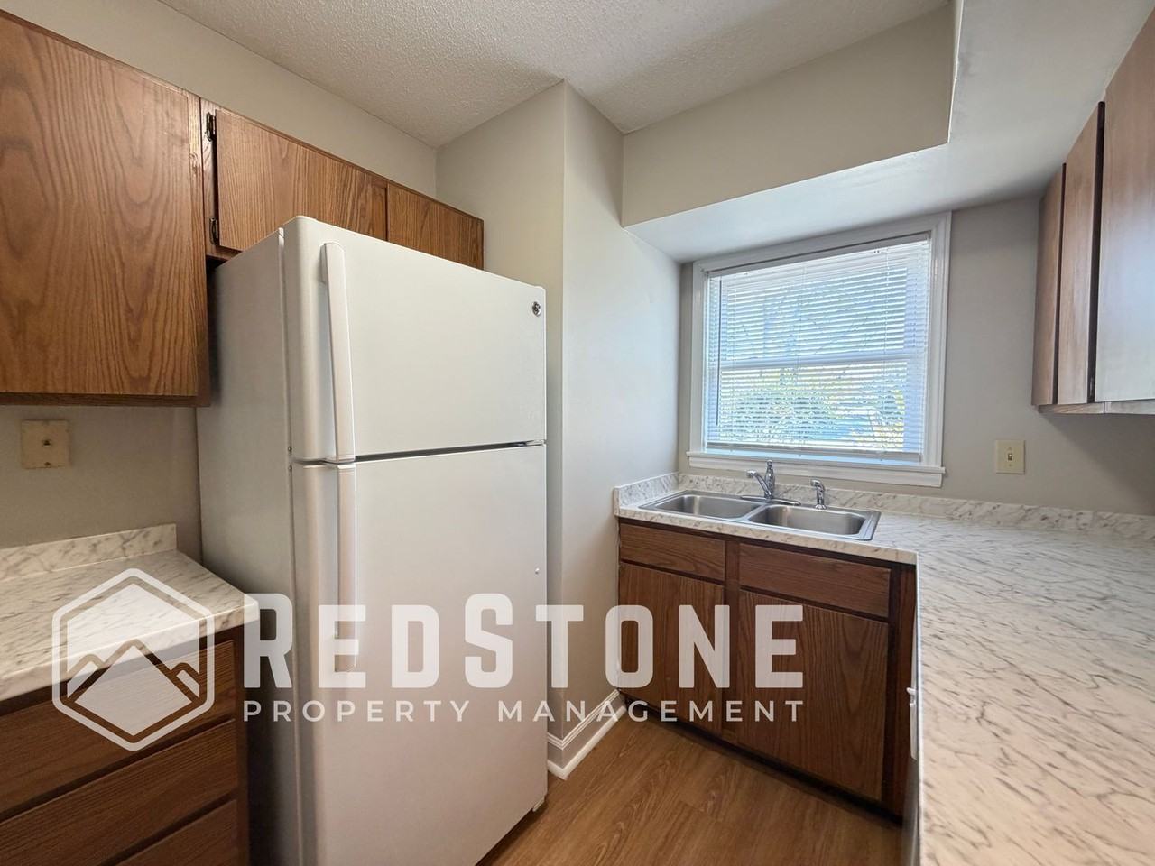 727 S Broad St #F - Photo 6 of 21