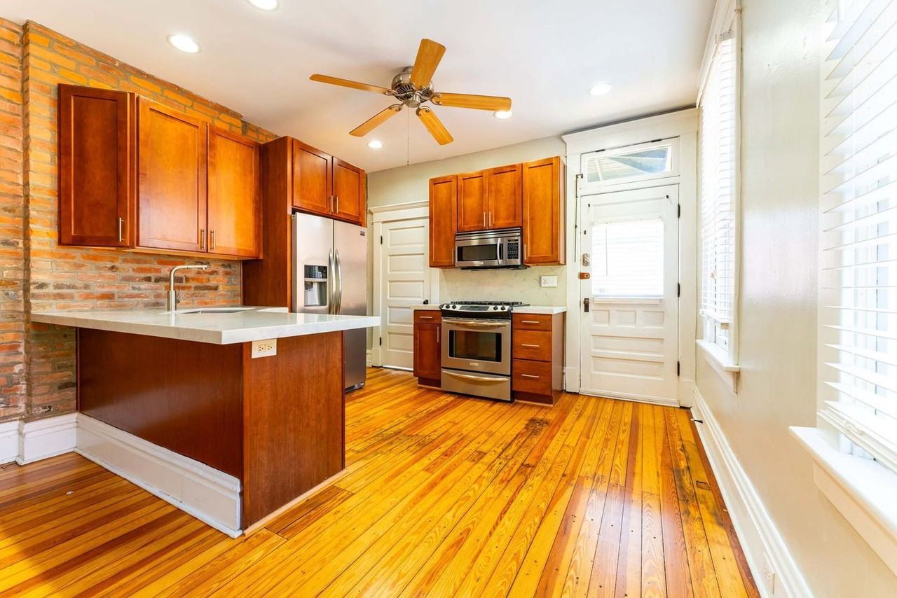 557 S 6th St - Photo 6 of 24