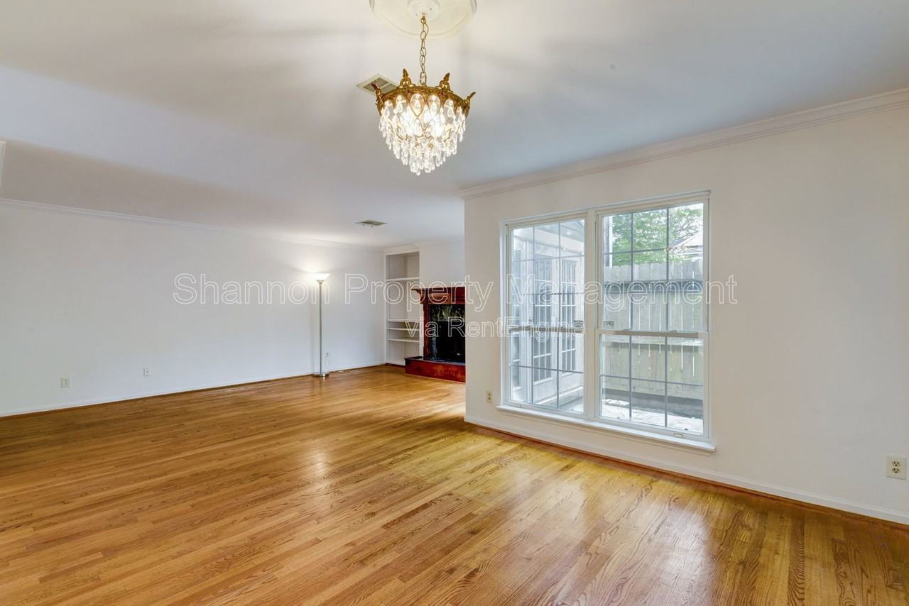 928 W Main St - Photo 7 of 23