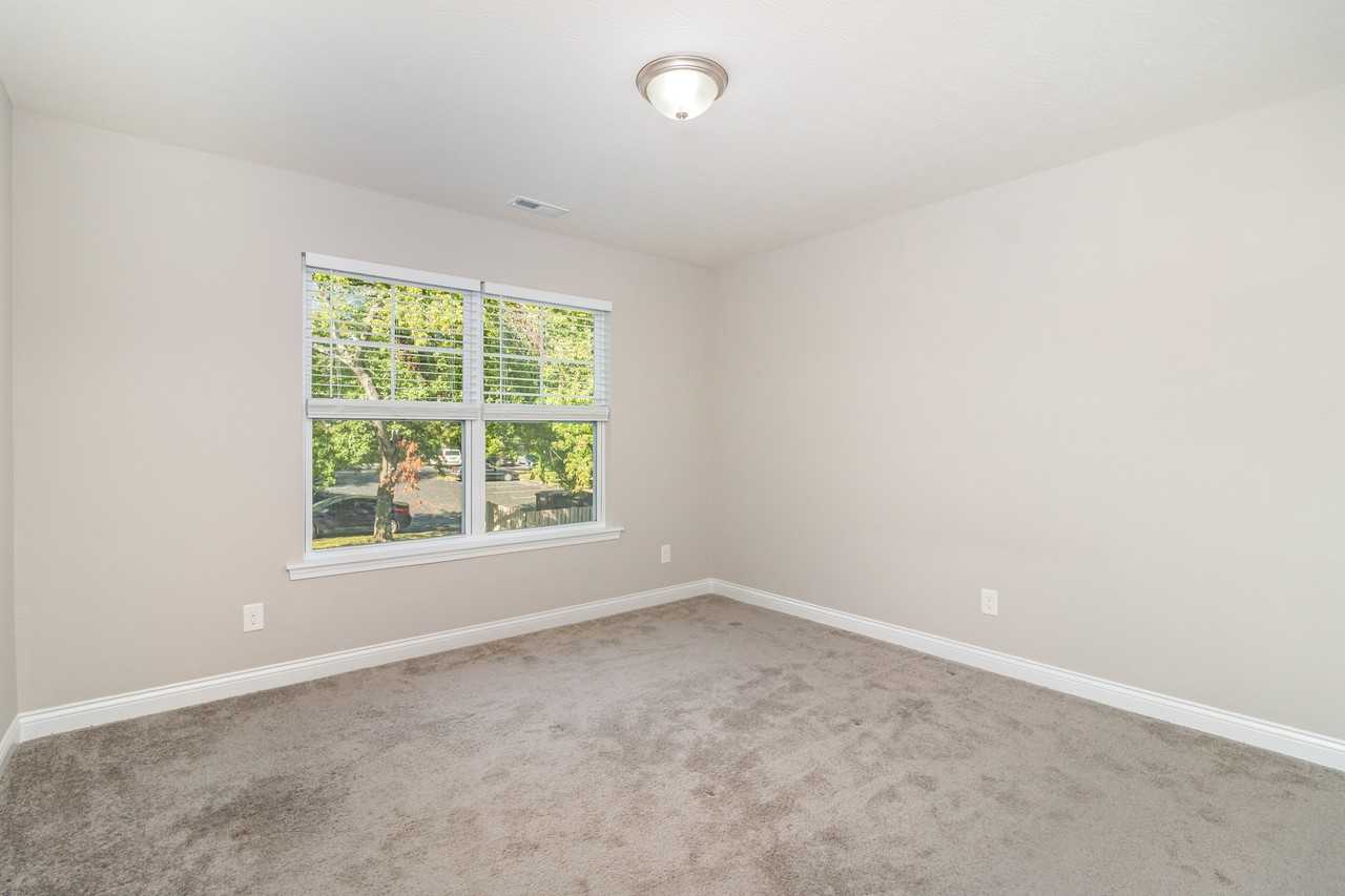 5565 Limaburg Rd #5565-8 - Photo 5 of 28