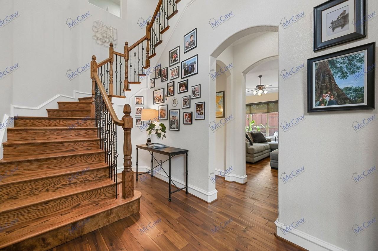 5211 Mission Ave - Photo 4 of 47