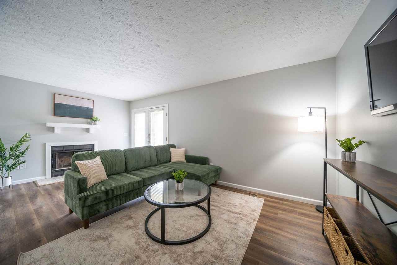 3166 Griggsview Ct - Photo 3 of 17