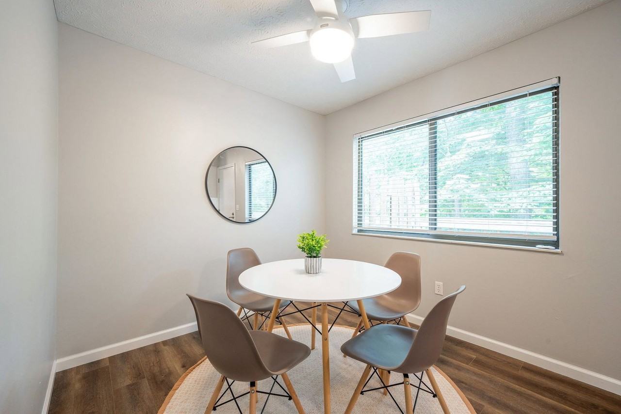 3166 Griggsview Ct - Photo 7 of 17