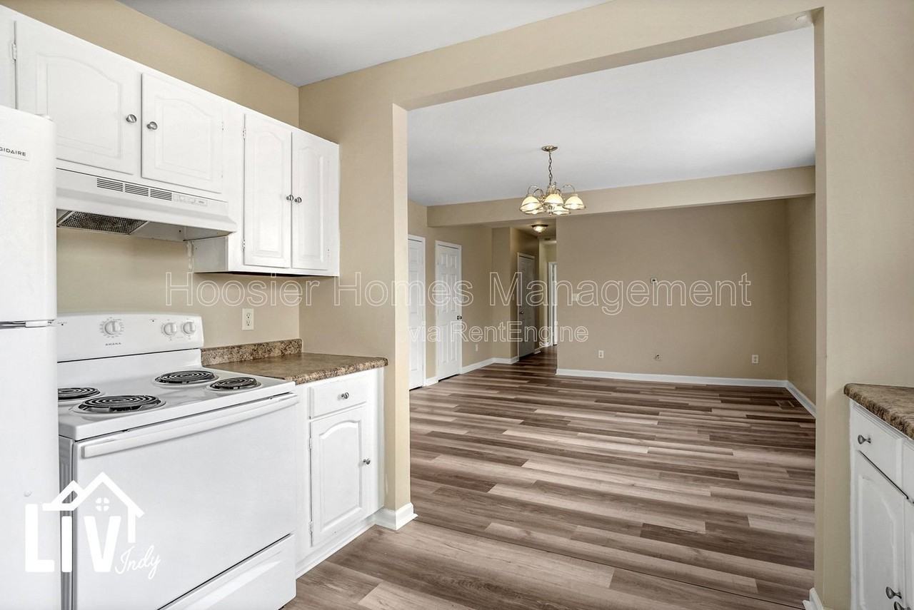 1317 Main St - Photo 5 of 21