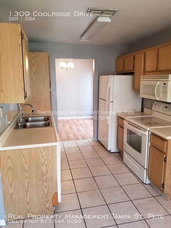 1309 Coolridge Dr - Photo 6 of 15