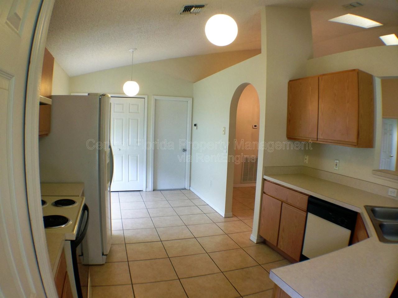 3842 Stonefield Dr - Photo 2 of 12