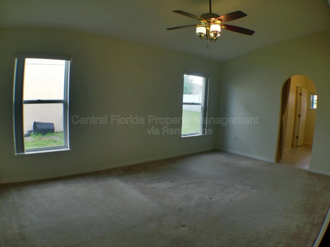 3842 Stonefield Dr - Photo 5 of 12