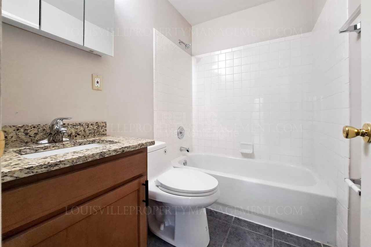 3605 Parthenia Ave - Photo 5 of 18