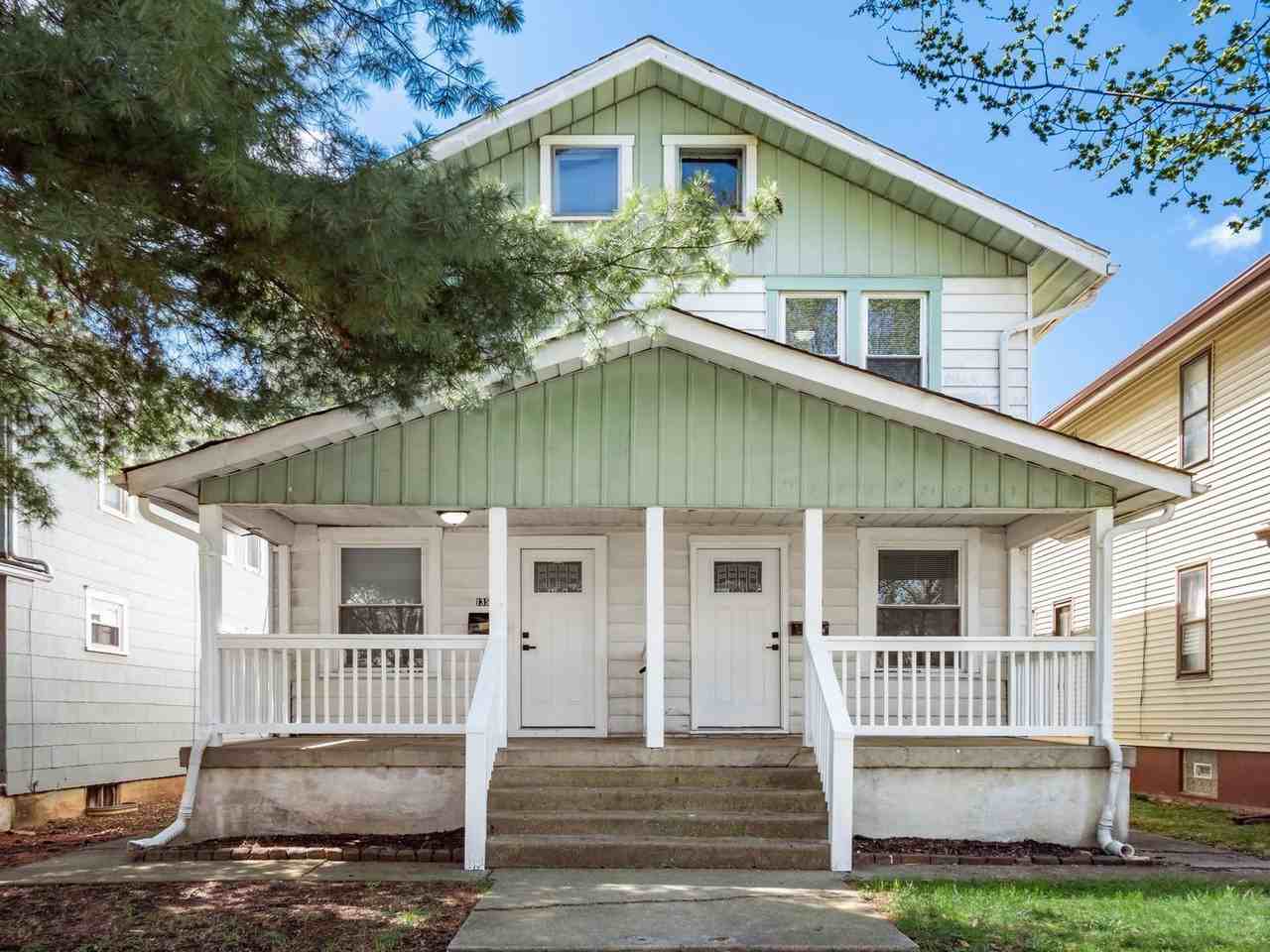 1359 N 6th St - Photo 3 of 35