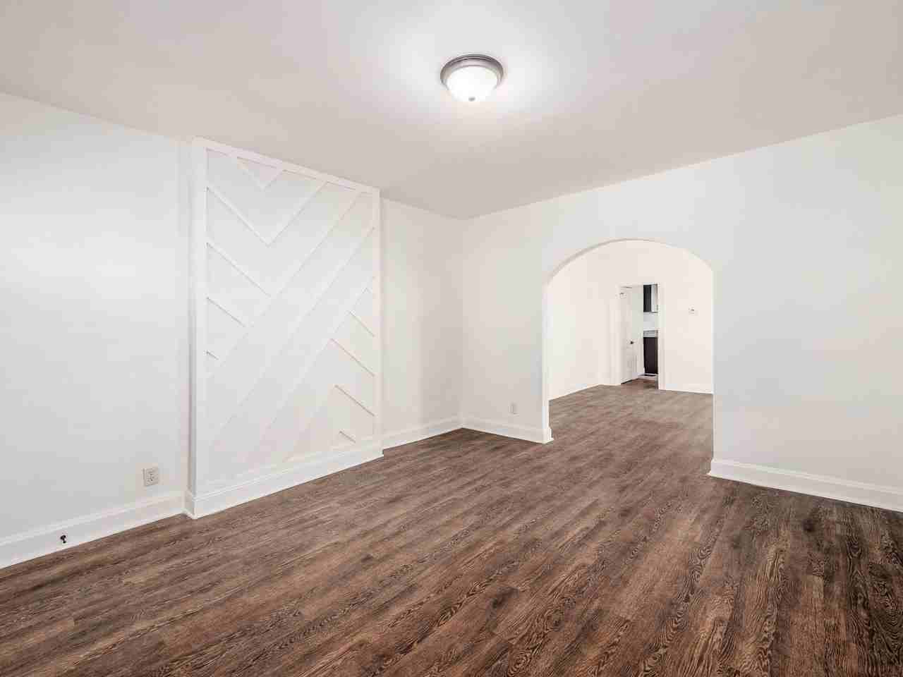 1359 N 6th St - Photo 7 of 35