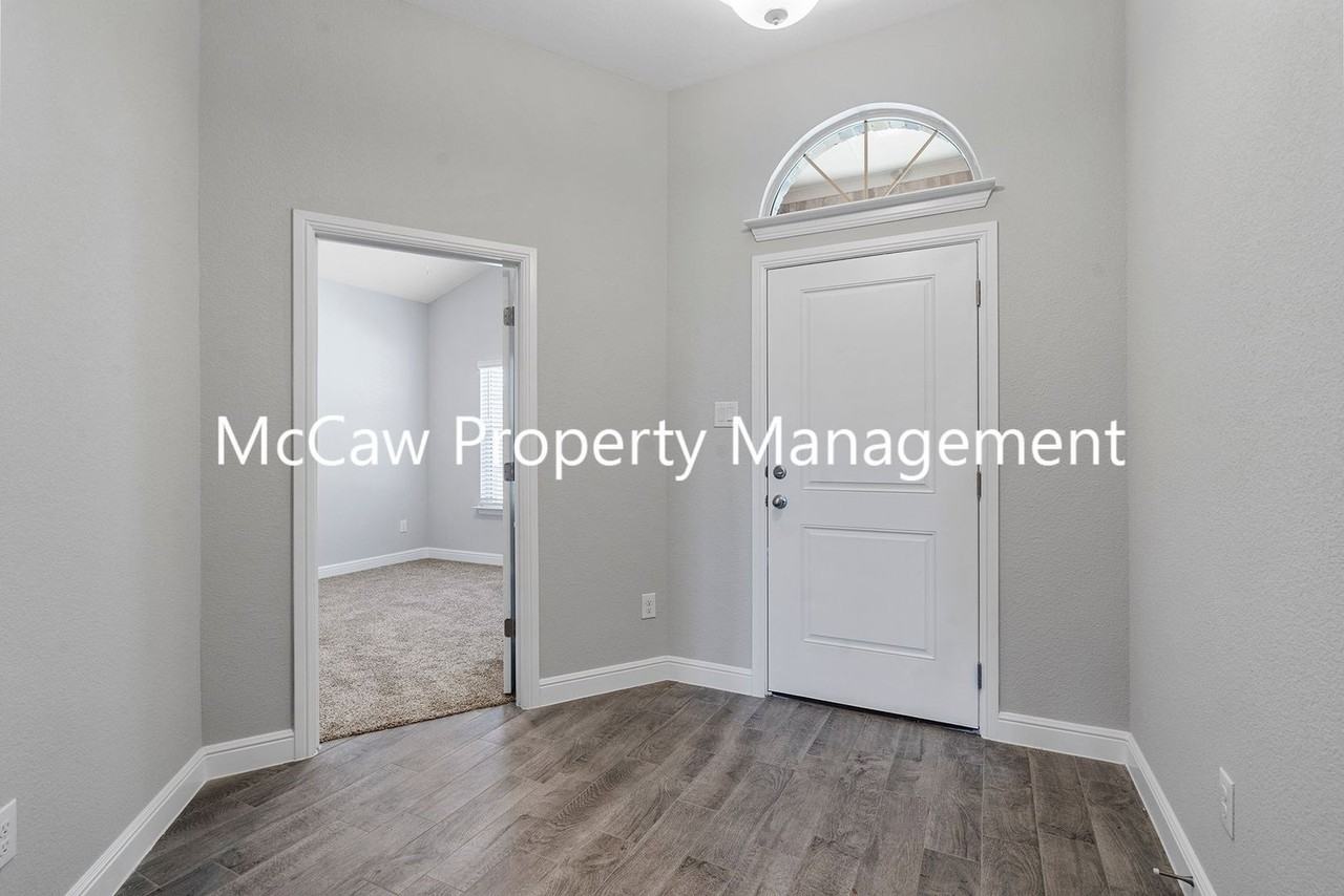 1829 Ruffian Rd - Photo 2 of 19