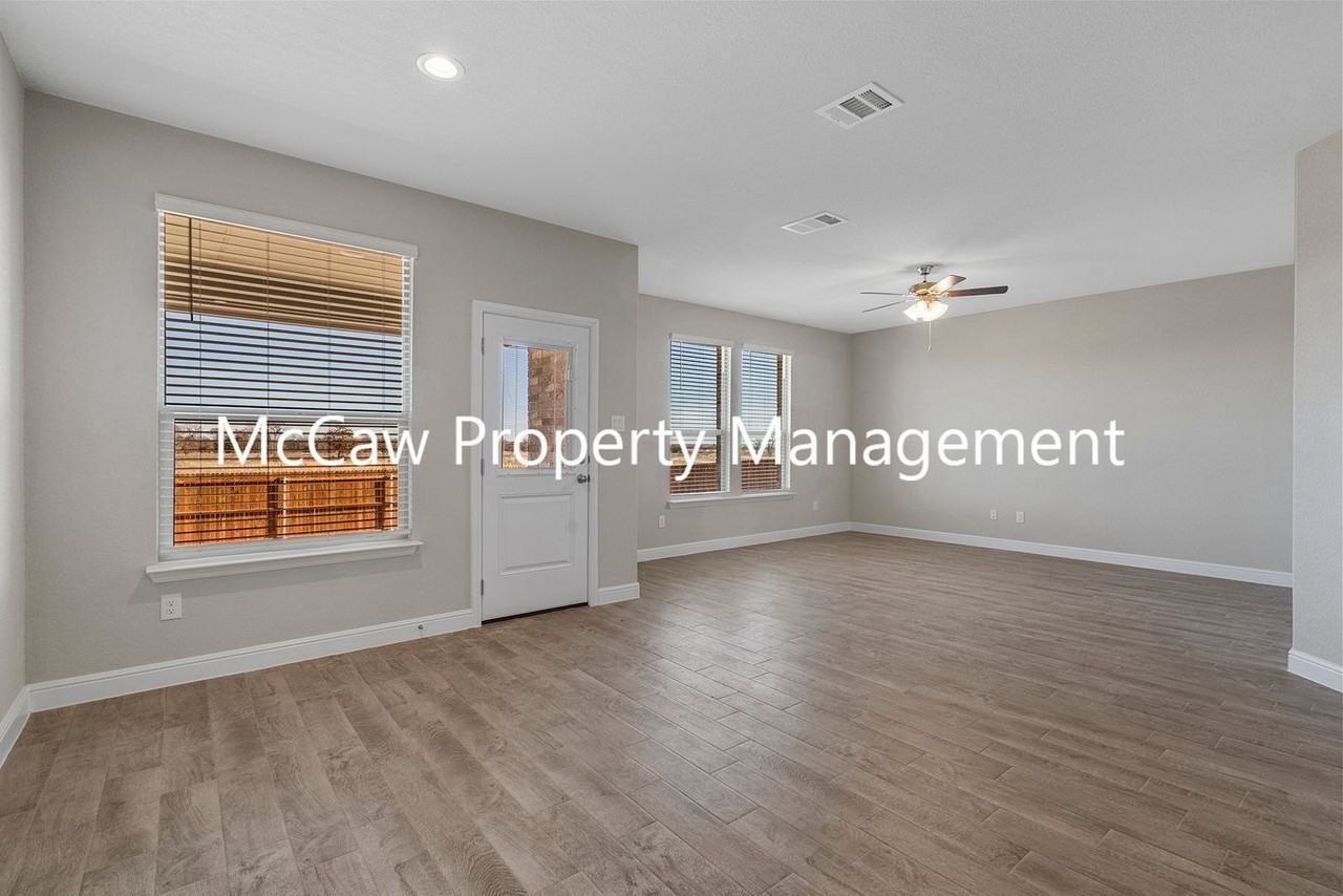 1829 Ruffian Rd - Photo 4 of 19