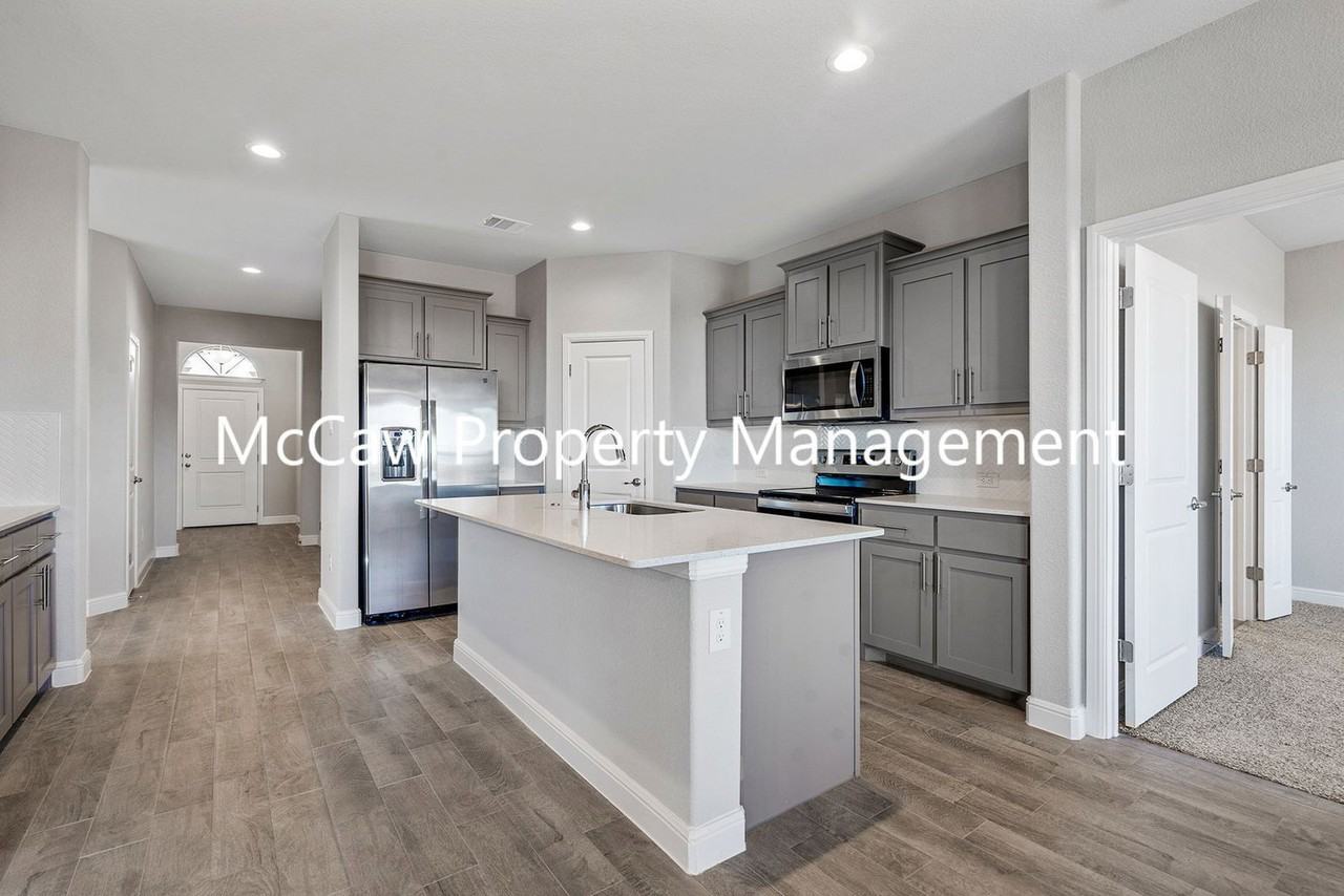 1829 Ruffian Rd - Photo 6 of 19