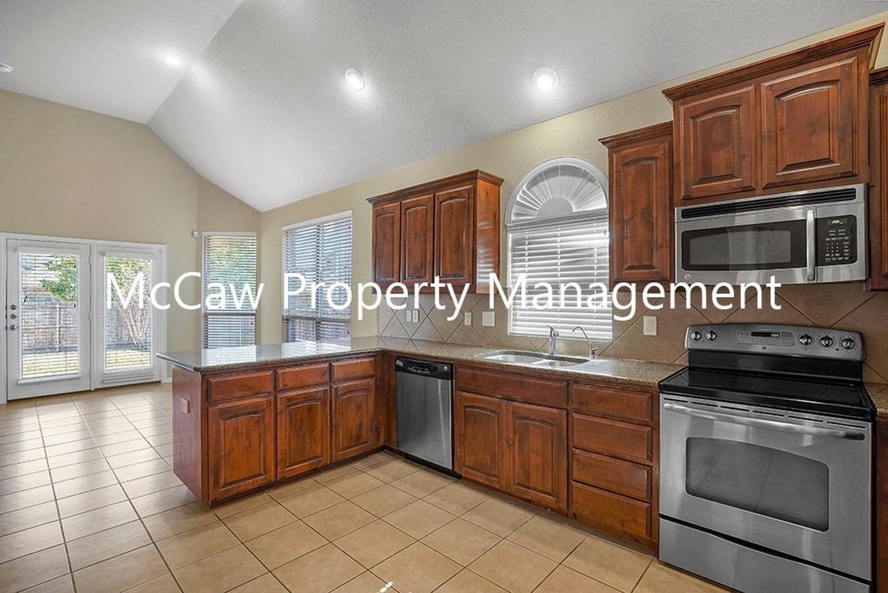 11928 Sundog Way - Photo 7 of 19