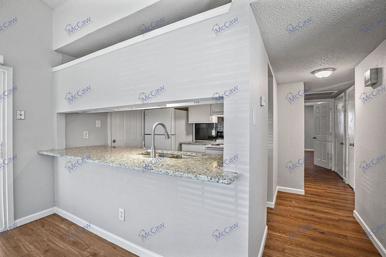 2255 Nantucket Village Dr - Photo 7 of 15