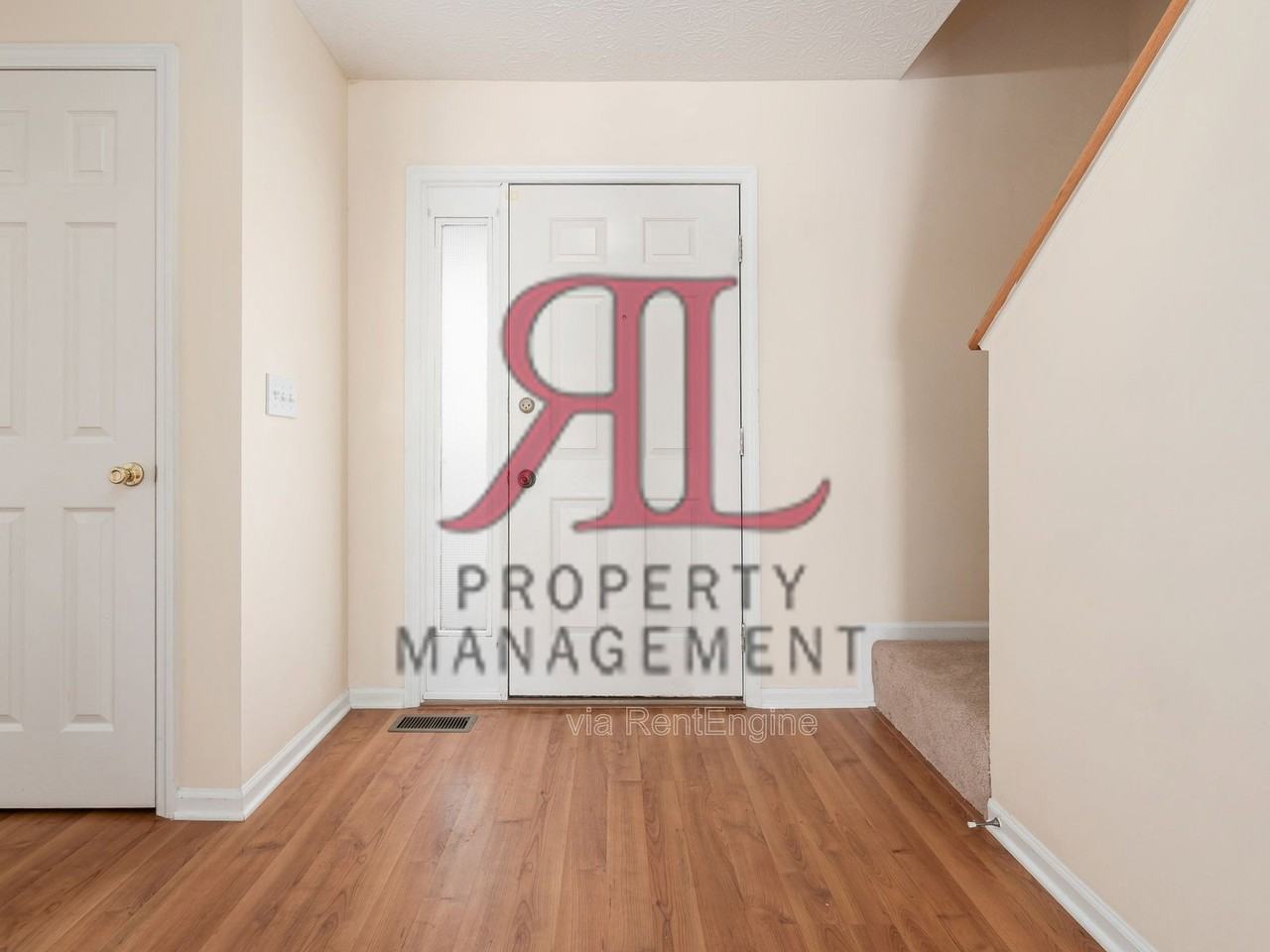 5567 Hillbrook Dr - Photo 7 of 49