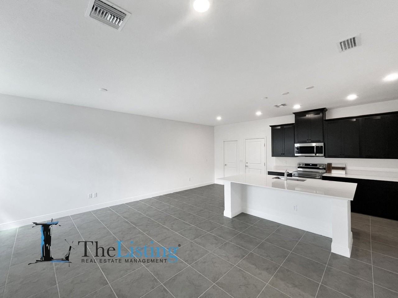 3875 Knotty Pine St - Photo 7 of 26